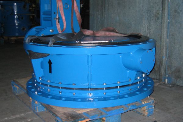 Nozzle check valve DN300 PN25