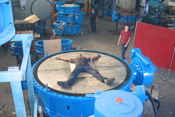 DN2600 PN10 Butterfly valve 